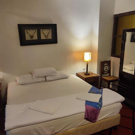 Cintra House Hotell George Town Exteriör bild