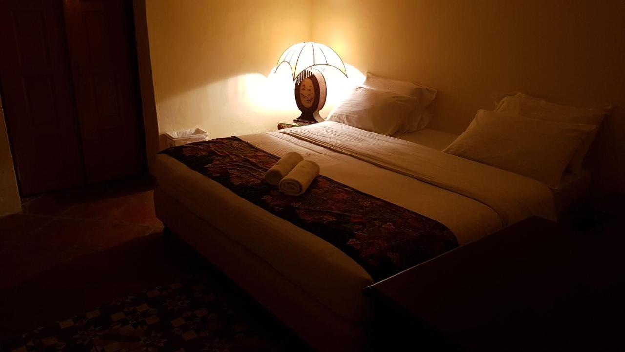 Cintra House Hotell George Town Exteriör bild