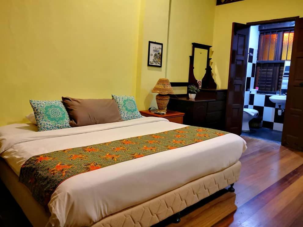 Cintra House Hotell George Town Exteriör bild