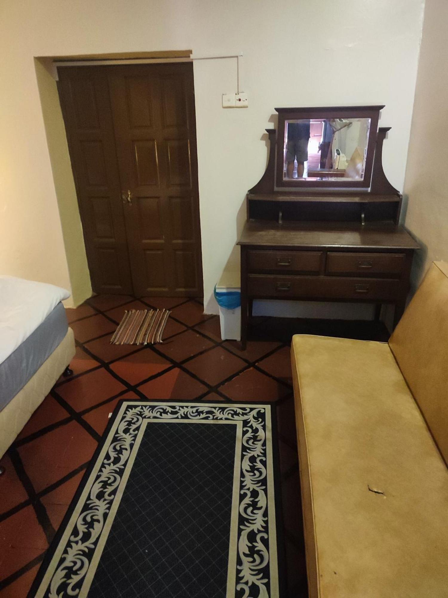 Cintra House Hotell George Town Exteriör bild
