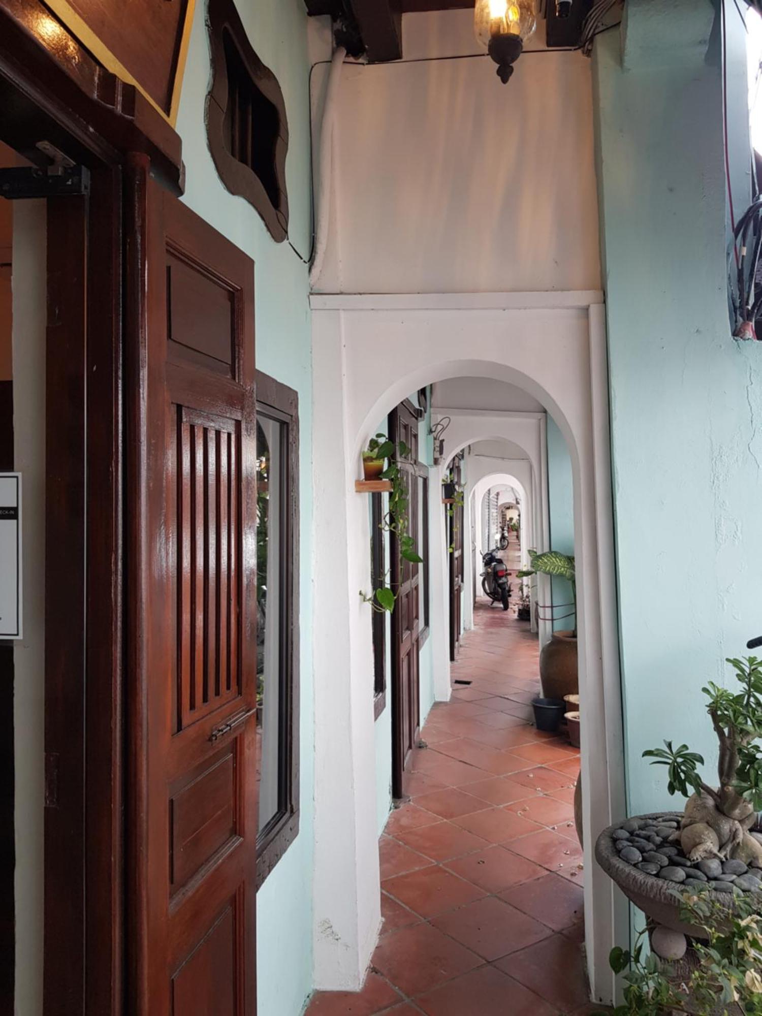 Cintra House Hotell George Town Exteriör bild